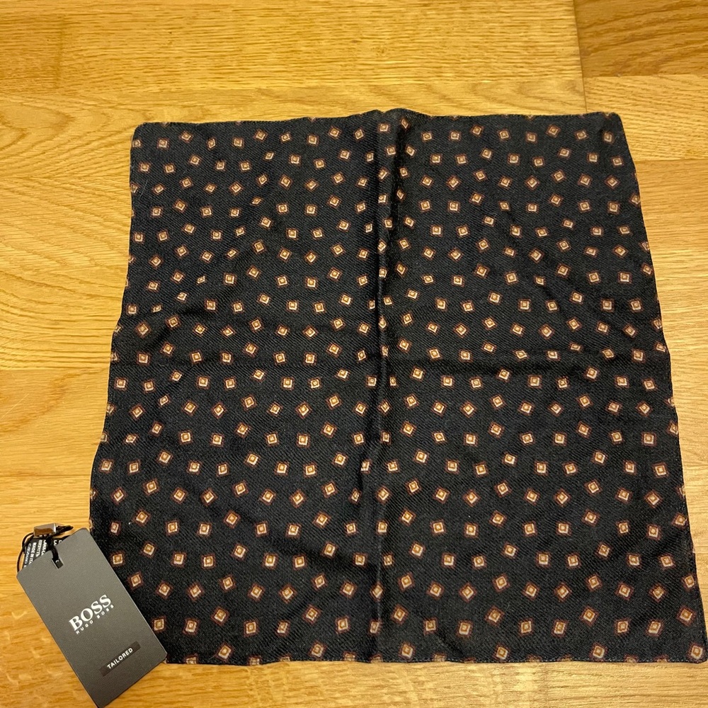 Hugo Boss Wool Pocket Square for sale (authentic)
